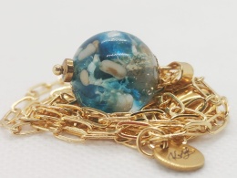 Kamykbijoux.pl – naszyjnik Kamyk Bijoux,wisiorek z żywicy epoksydowej, naszyjnik handmade, naszyjnik ze stali chirurgicznej