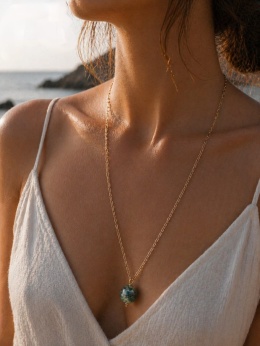 Kamykbijoux.pl – naszyjnik Kamyk Bijoux,wisiorek z żywicy epoksydowej, naszyjnik handmade, naszyjnik ze stali chirurgicznej